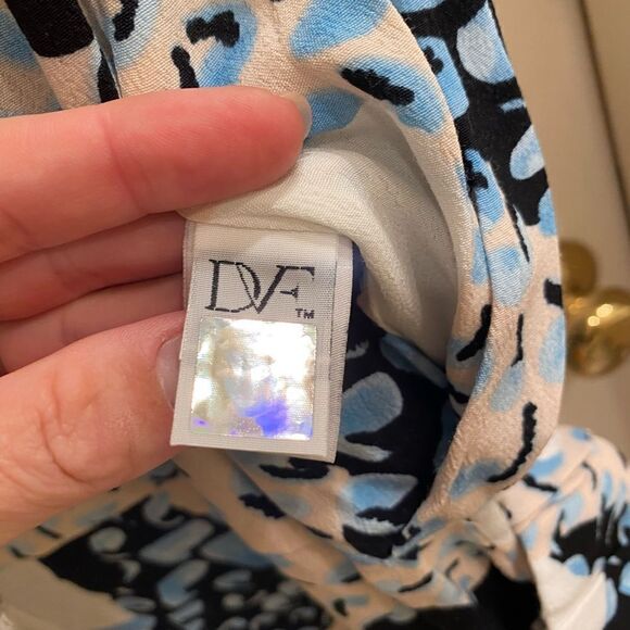 Diane Von Furstenberg Gagon Dress Size 4 - Picture 6 of 9